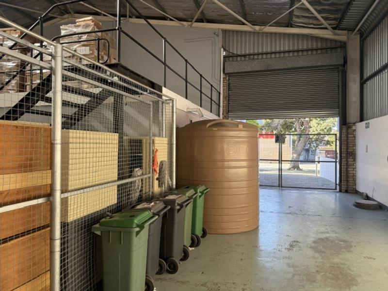 To Let Commercial Property for Rent in Newton Park Eastern Cape